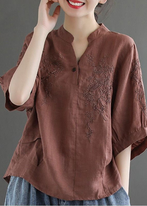 Sophisticated Blouse with a Clean Classic Look