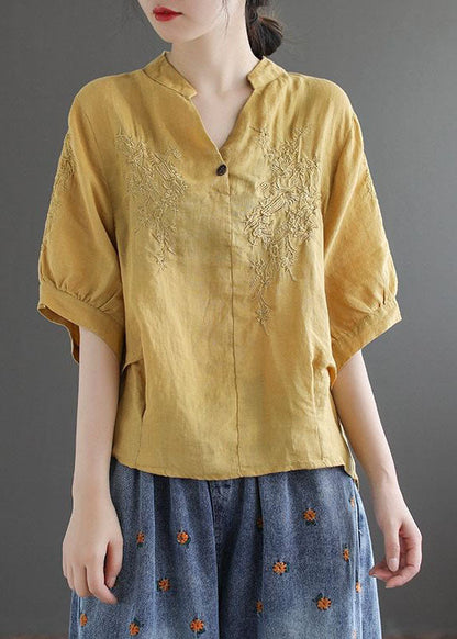 Sophisticated Blouse with a Clean Classic Look