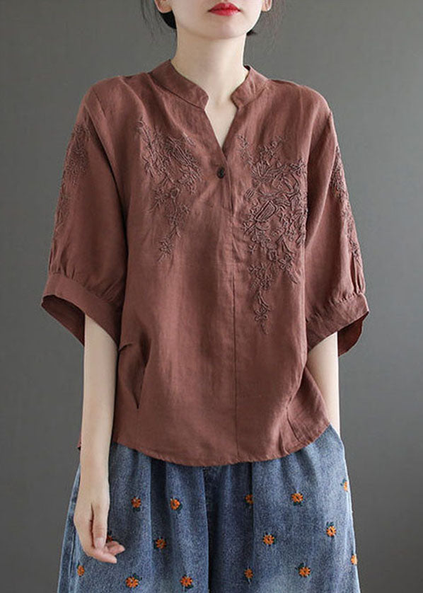 Sophisticated Blouse with a Clean Classic Look