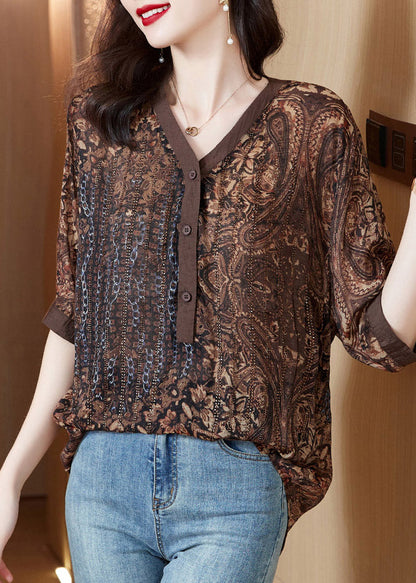 A Vintage Style Top with Delicate Timeless Details