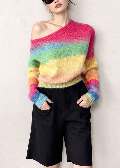 Well Tailored Pullover with a Graceful Silhouette