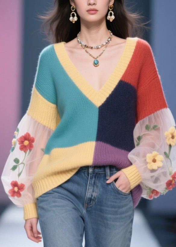 Elegantly Styled Pullover for Everyday Wear