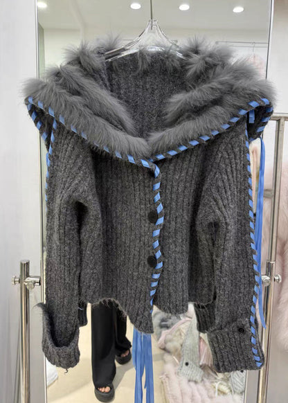 Gracefully Styled Coat for Any Occasion