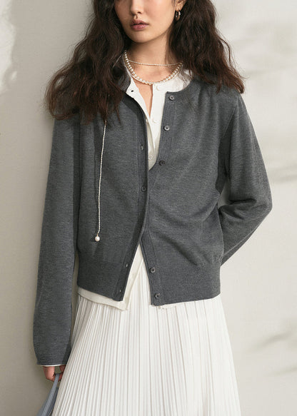 Classic Vintage Cardigan with a Flattering Fit