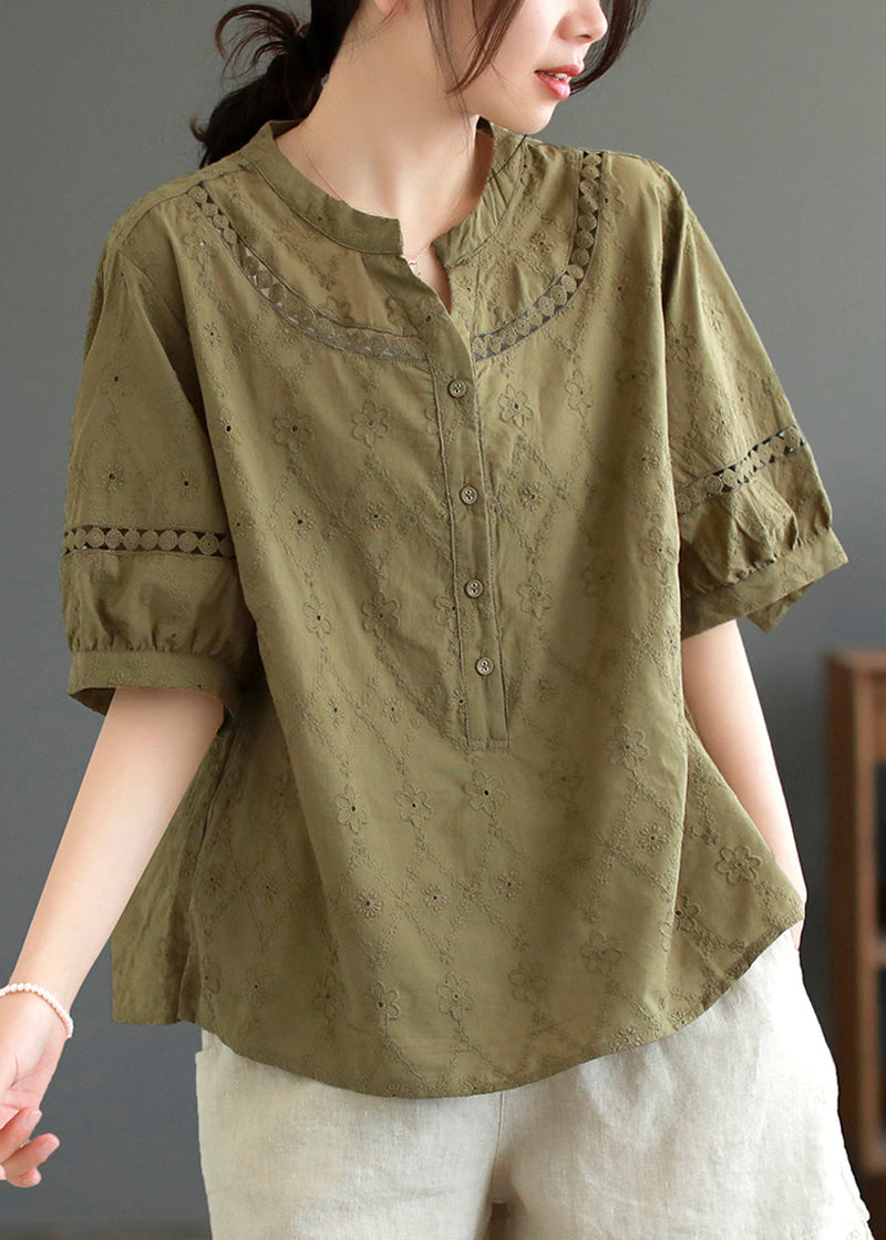 Well Tailored Shirt with a Graceful Silhouette