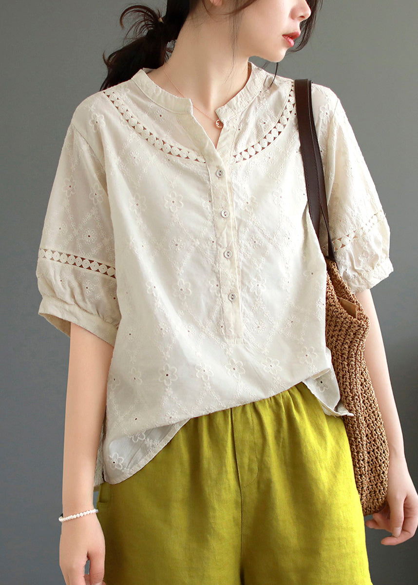 Well Tailored Shirt with a Graceful Silhouette