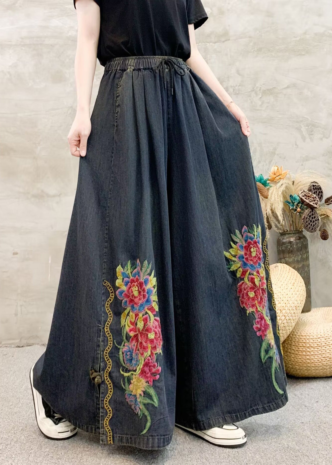 Classic Vintage Pants with a Flattering Fit