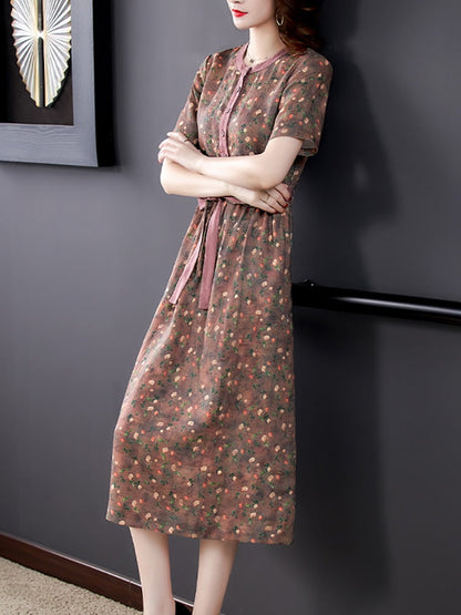 Well Tailored Dress with a Graceful Silhouette