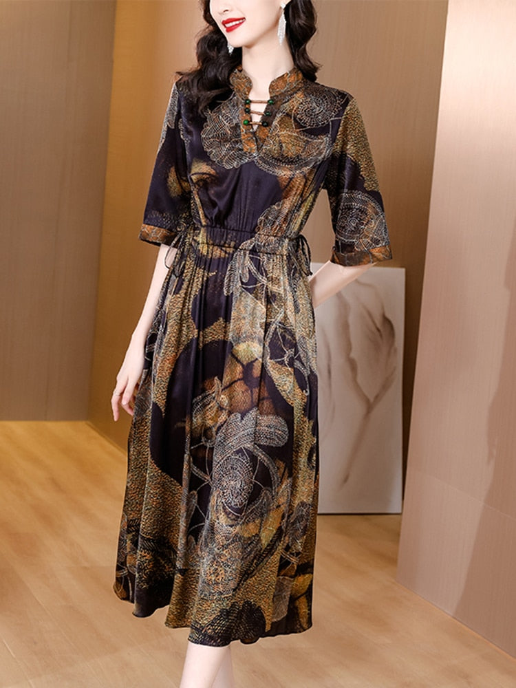 Sophisticated Dress with a Clean Classic Look