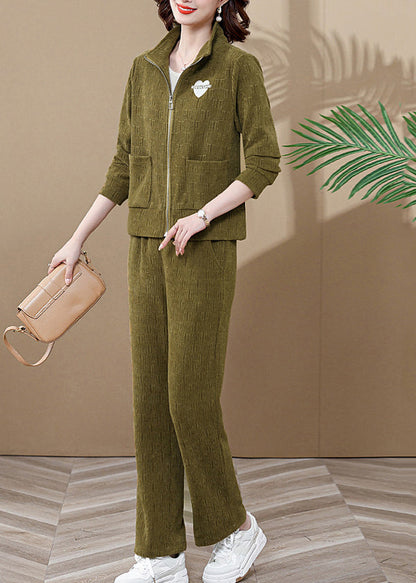 Beautifully Finished Pants in a Timeless Design