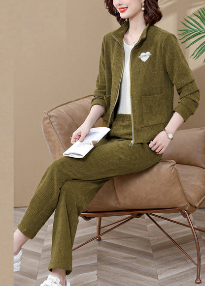Sophisticated Pants with a Clean Classic Look