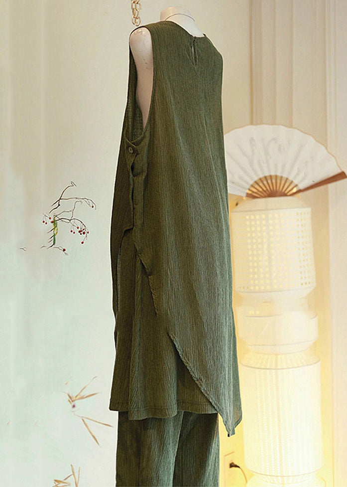 Gracefully Styled Garment for Any Occasion