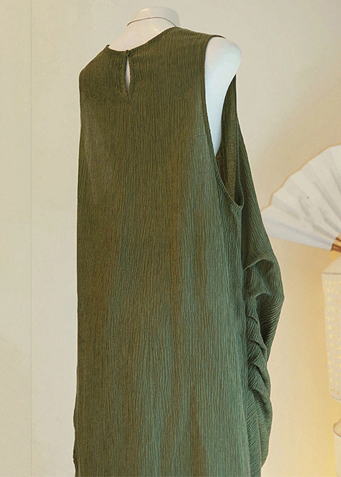 Gracefully Styled Garment for Any Occasion