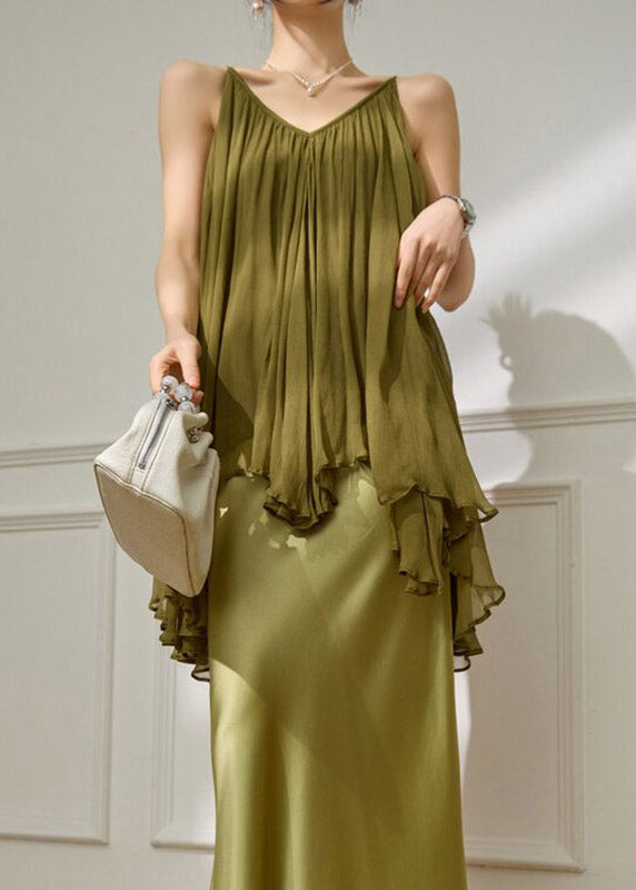 Well Tailored Garment with a Graceful Silhouette