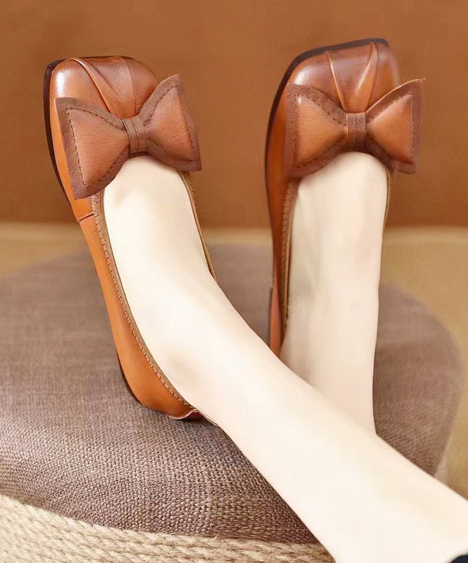 Graceful Orthopedic Flats for Modern Look
