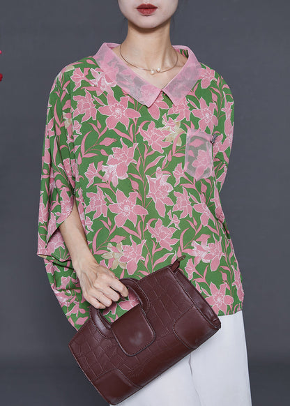 Classic Vintage Top with a Flattering Fit