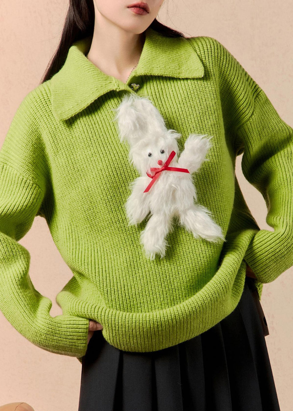 Effortlessly Elegant Sweater with a Timeless Design