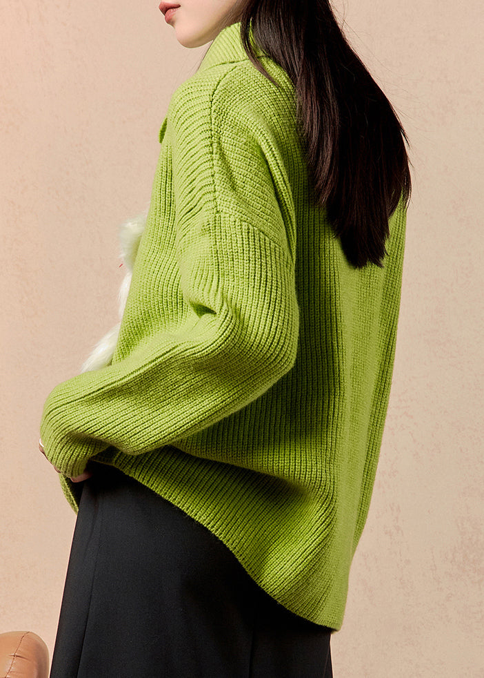 Effortlessly Elegant Sweater with a Timeless Design