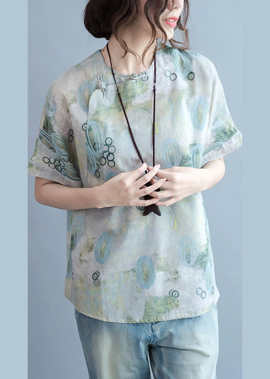 Effortlessly Elegant Blouse with a Timeless Design