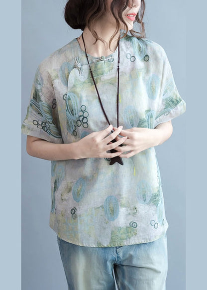 Effortlessly Elegant Blouse with a Timeless Design
