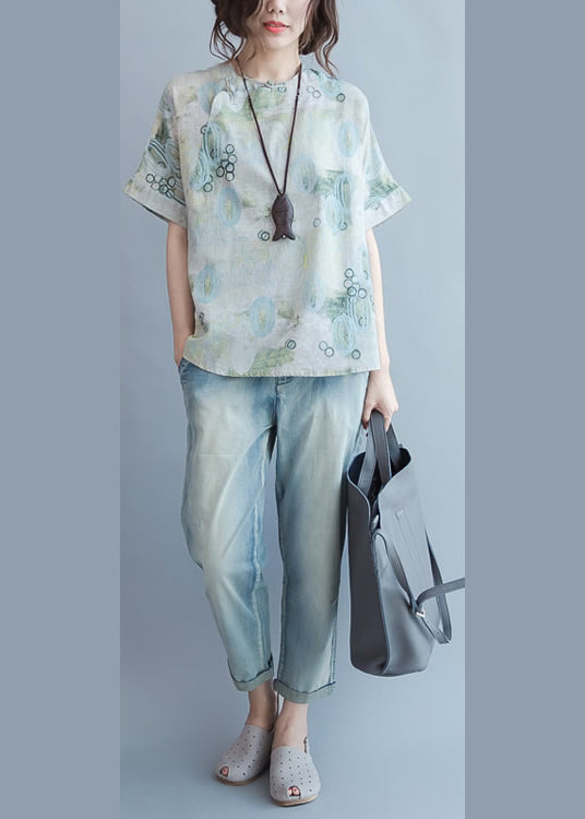 Effortlessly Elegant Blouse with a Timeless Design