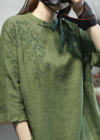 Effortlessly Elegant Top with a Timeless Design