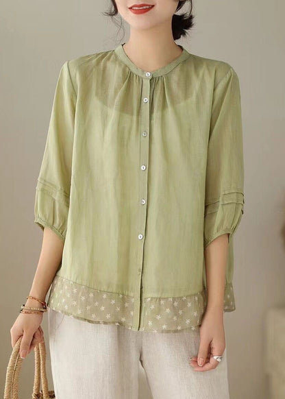 Classic Vintage Shirt with a Flattering Fit