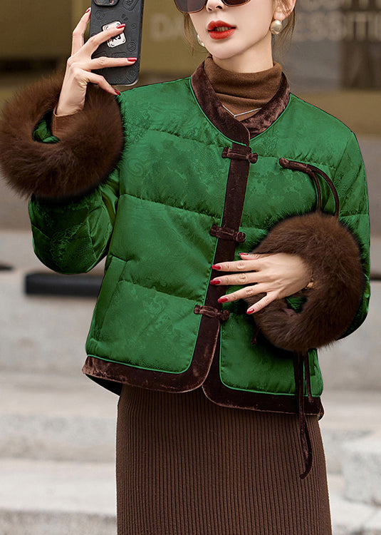 Gracefully Styled Coat for Any Occasion