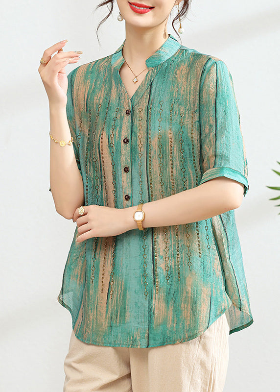 Effortlessly Elegant Shirt with a Timeless Design