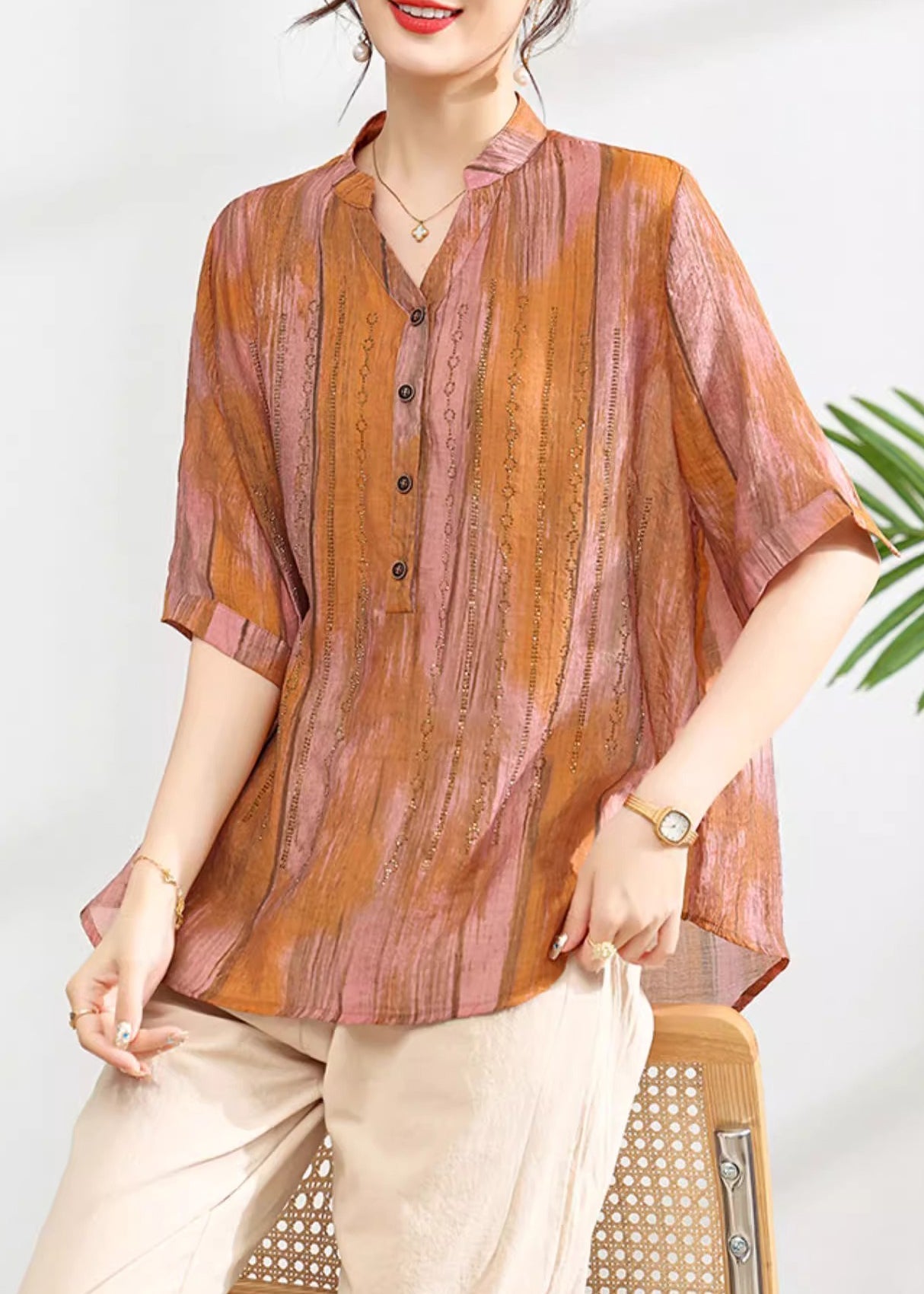 Effortlessly Elegant Shirt with a Timeless Design