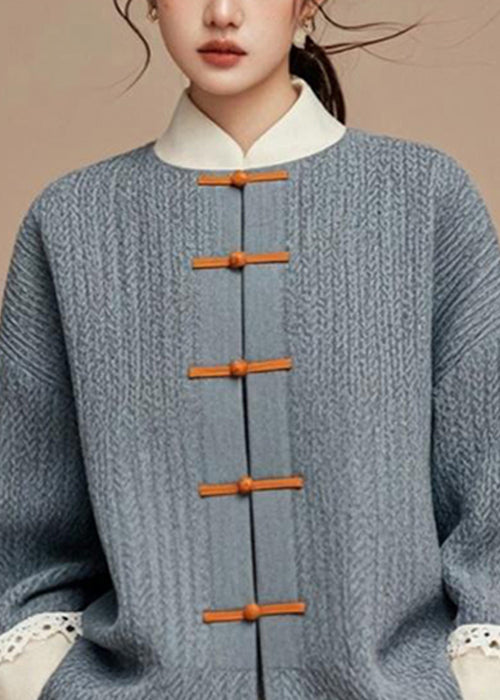 Sophisticated Coat with a Clean Classic Look