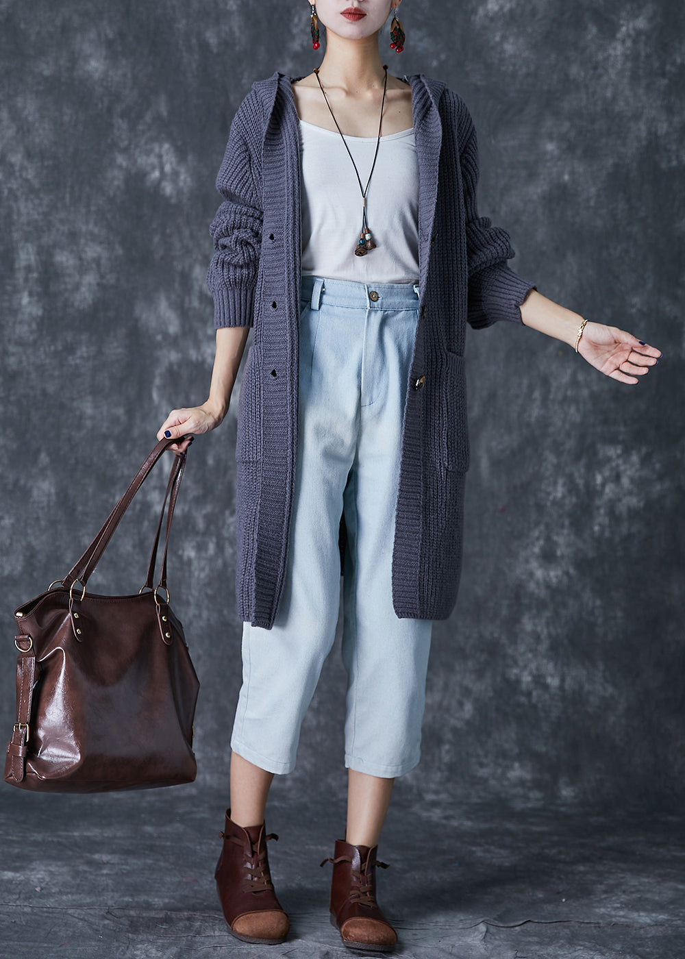 Effortlessly Elegant Cardigan with a Timeless Design