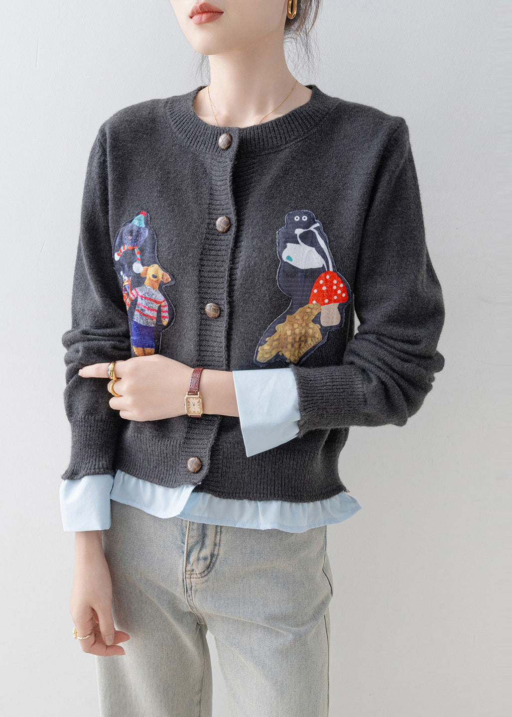 Well Tailored Cardigan with a Graceful Silhouette