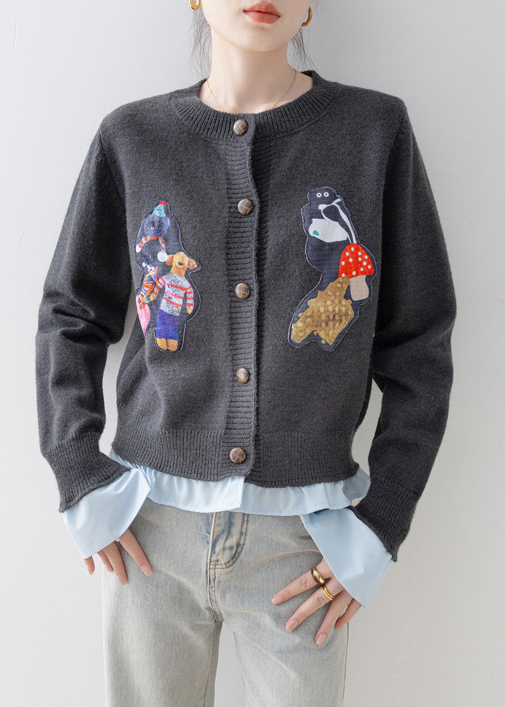 Well Tailored Cardigan with a Graceful Silhouette