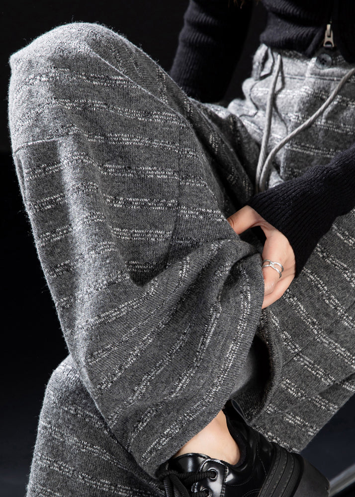Classic Vintage Pants with a Flattering Fit