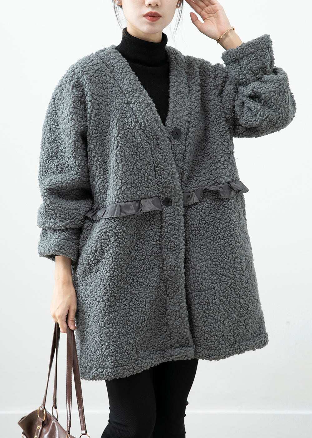 Effortlessly Elegant Coat with a Timeless Design