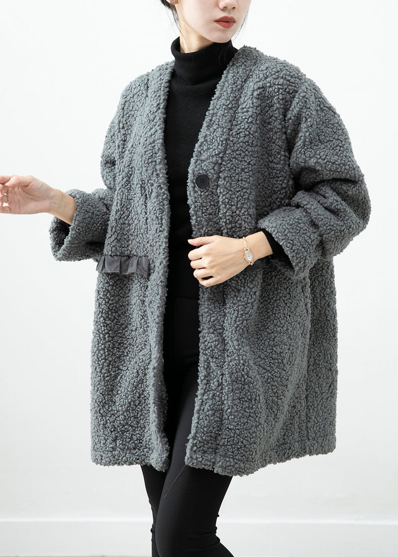 Effortlessly Elegant Coat with a Timeless Design