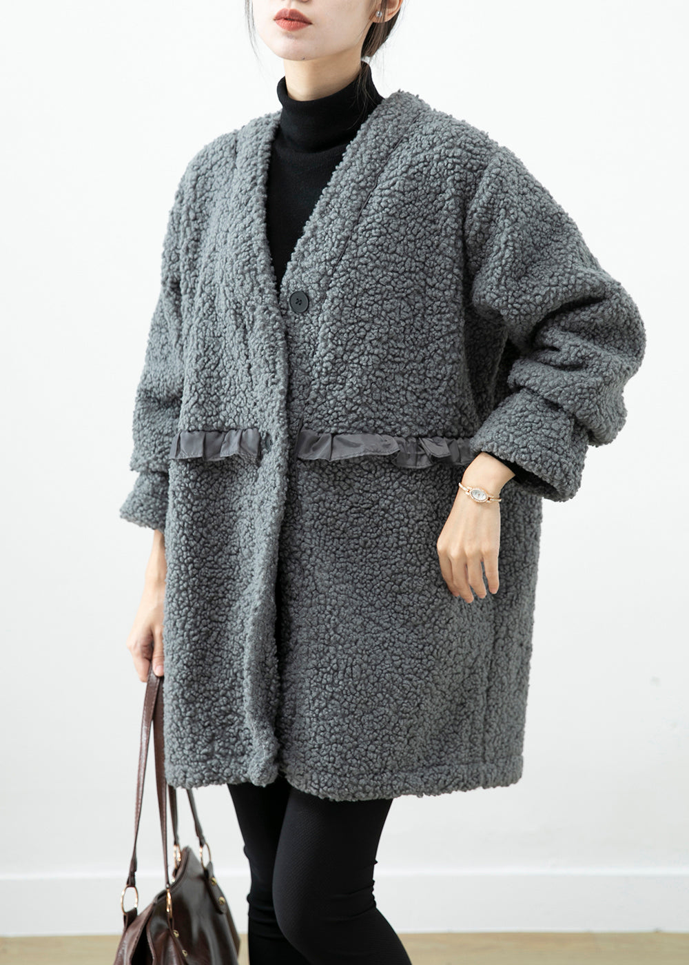 Effortlessly Elegant Coat with a Timeless Design