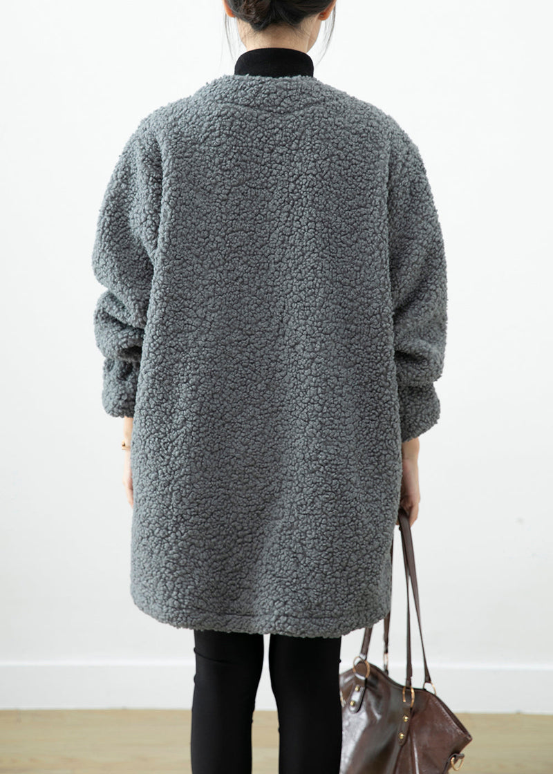 Effortlessly Elegant Coat with a Timeless Design