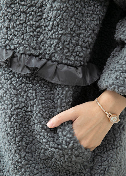 Effortlessly Elegant Coat with a Timeless Design