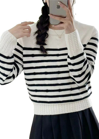 Elegantly Styled Sweater for Everyday Wear