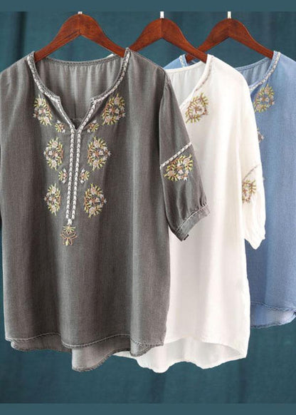Classic Vintage Shirt with a Flattering Fit