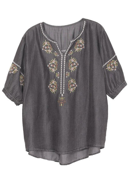 Classic Vintage Shirt with a Flattering Fit