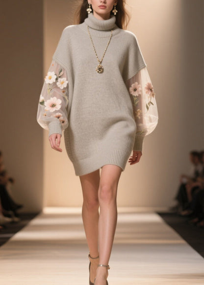 Well Tailored Sweater with a Graceful Silhouette