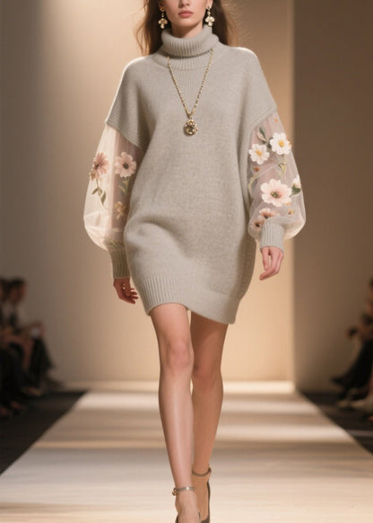 Well Tailored Sweater with a Graceful Silhouette