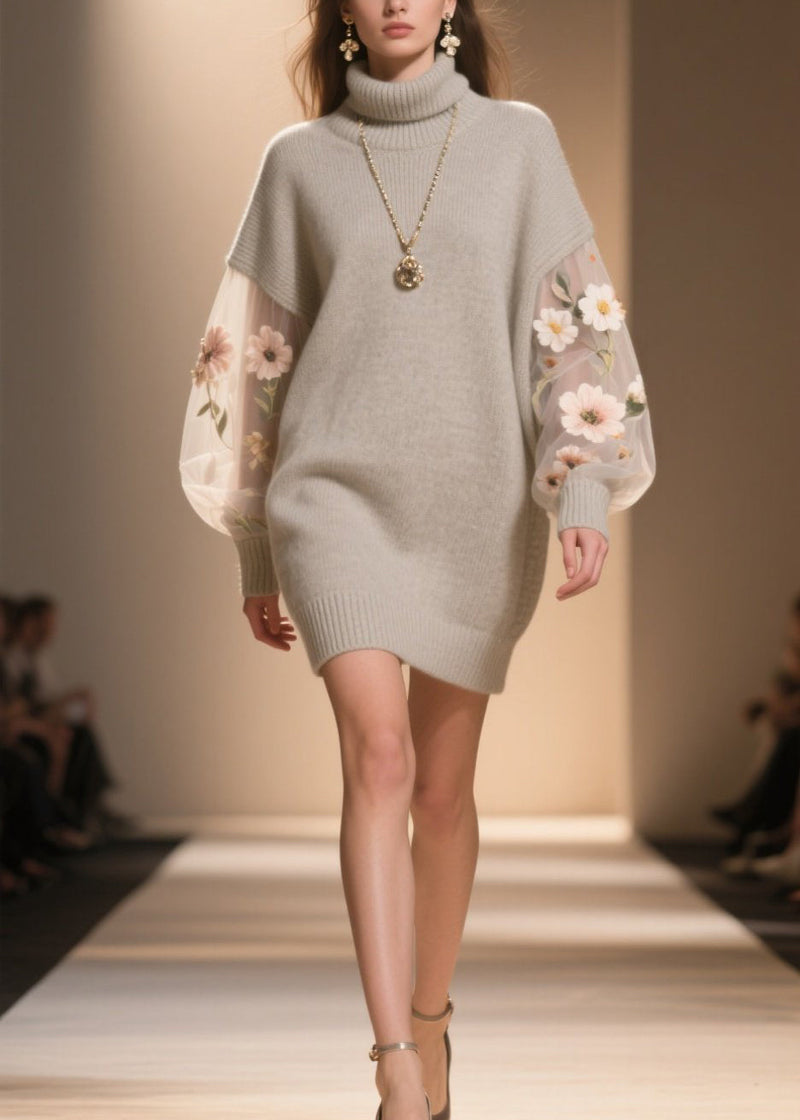 Well Tailored Sweater with a Graceful Silhouette