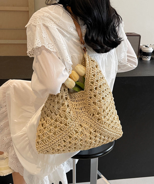 Gracefully Styled Bag for Any Occasion