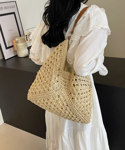 Gracefully Styled Bag for Any Occasion