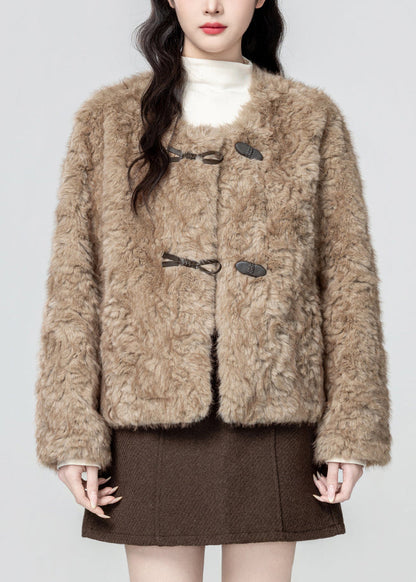 Well Tailored Coat with a Graceful Silhouette
