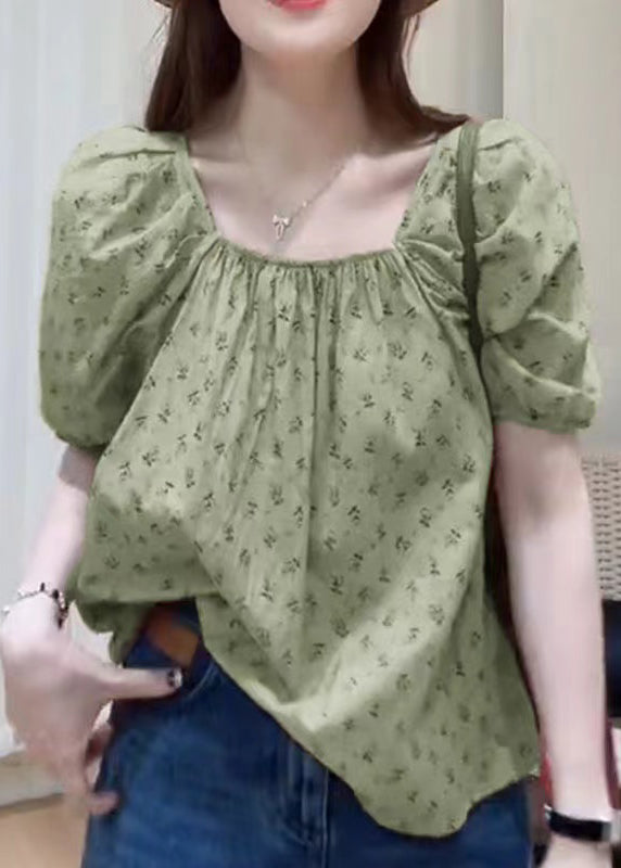 Polished Top with an Effortless Classic Look